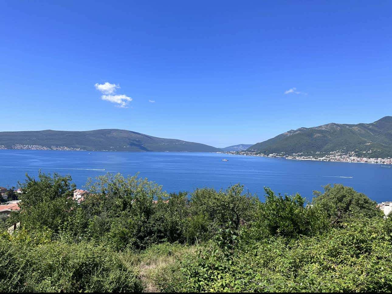 Urbanized land for sale in Donja Lastva, Tivat