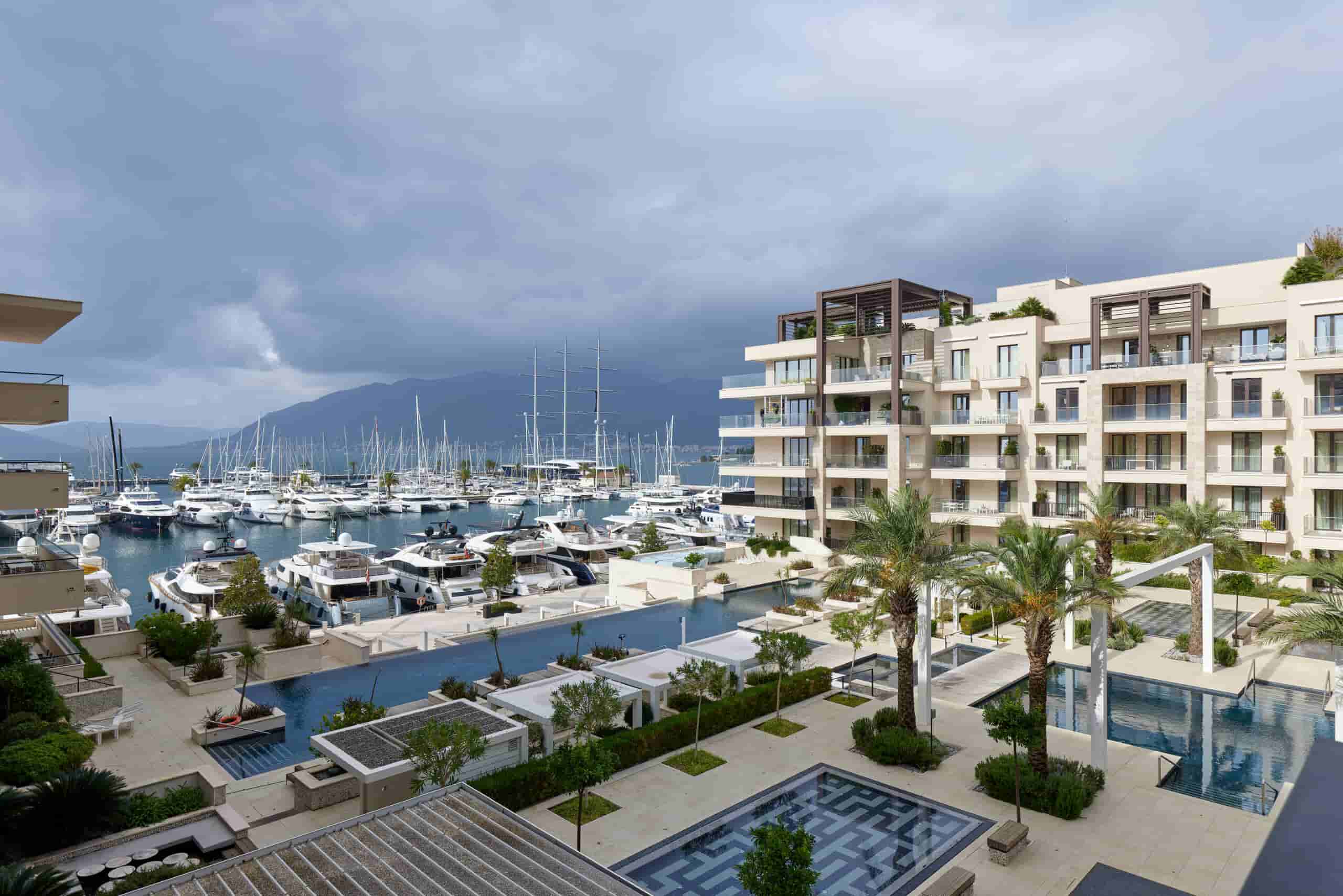 Three-bedroom apartment available for sale at Aqua residence, Porto Montenegro