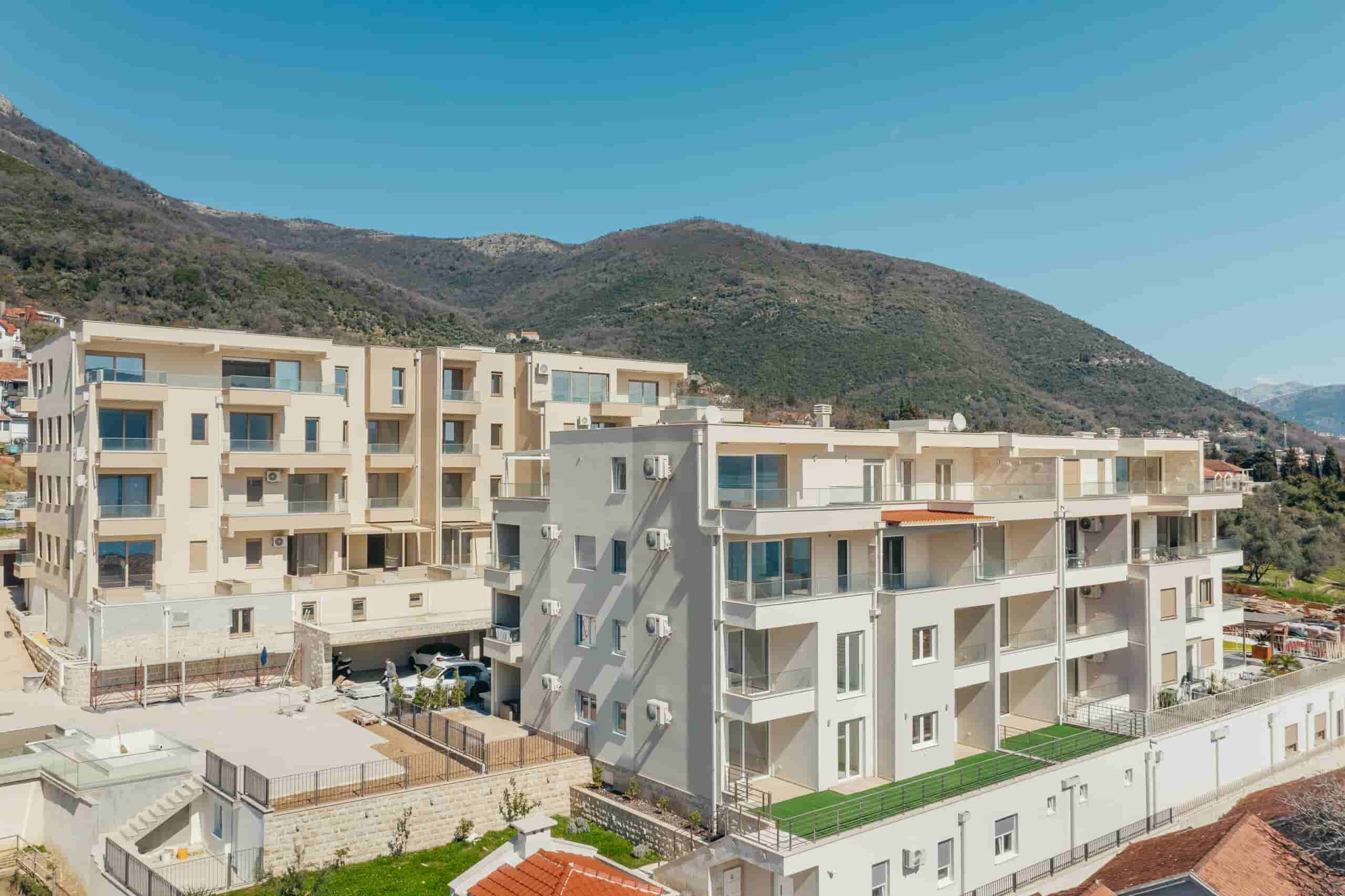 Na prodaji trosobni penthouse u Baošićima, Herceg Novi