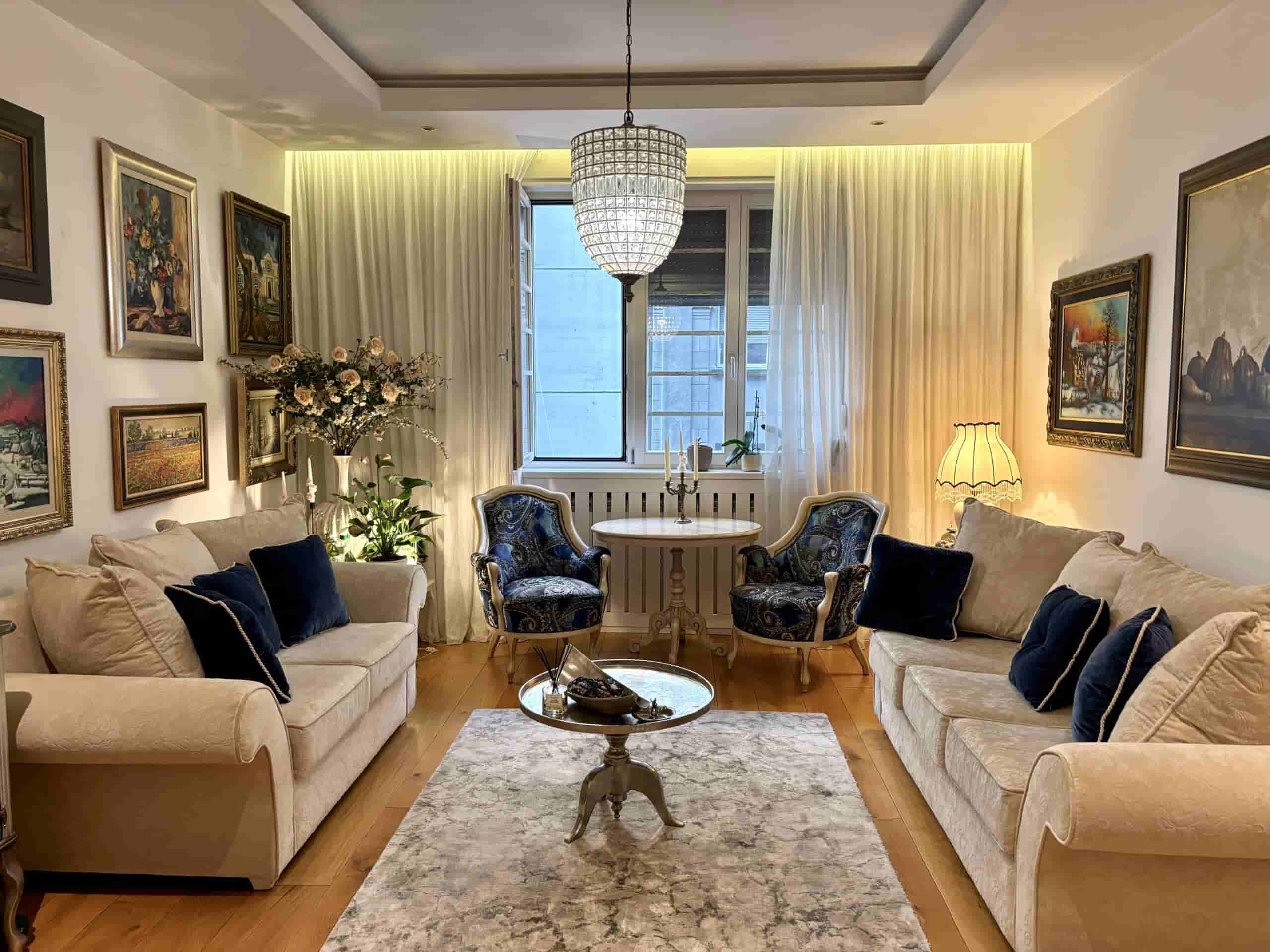 Salon apartment in Kosovska Street