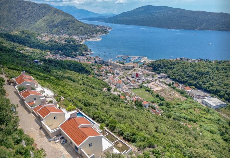 Вилла Поди с панорамным видом на море