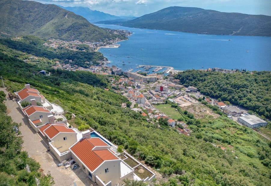 Villa Podi with panoramic sea view