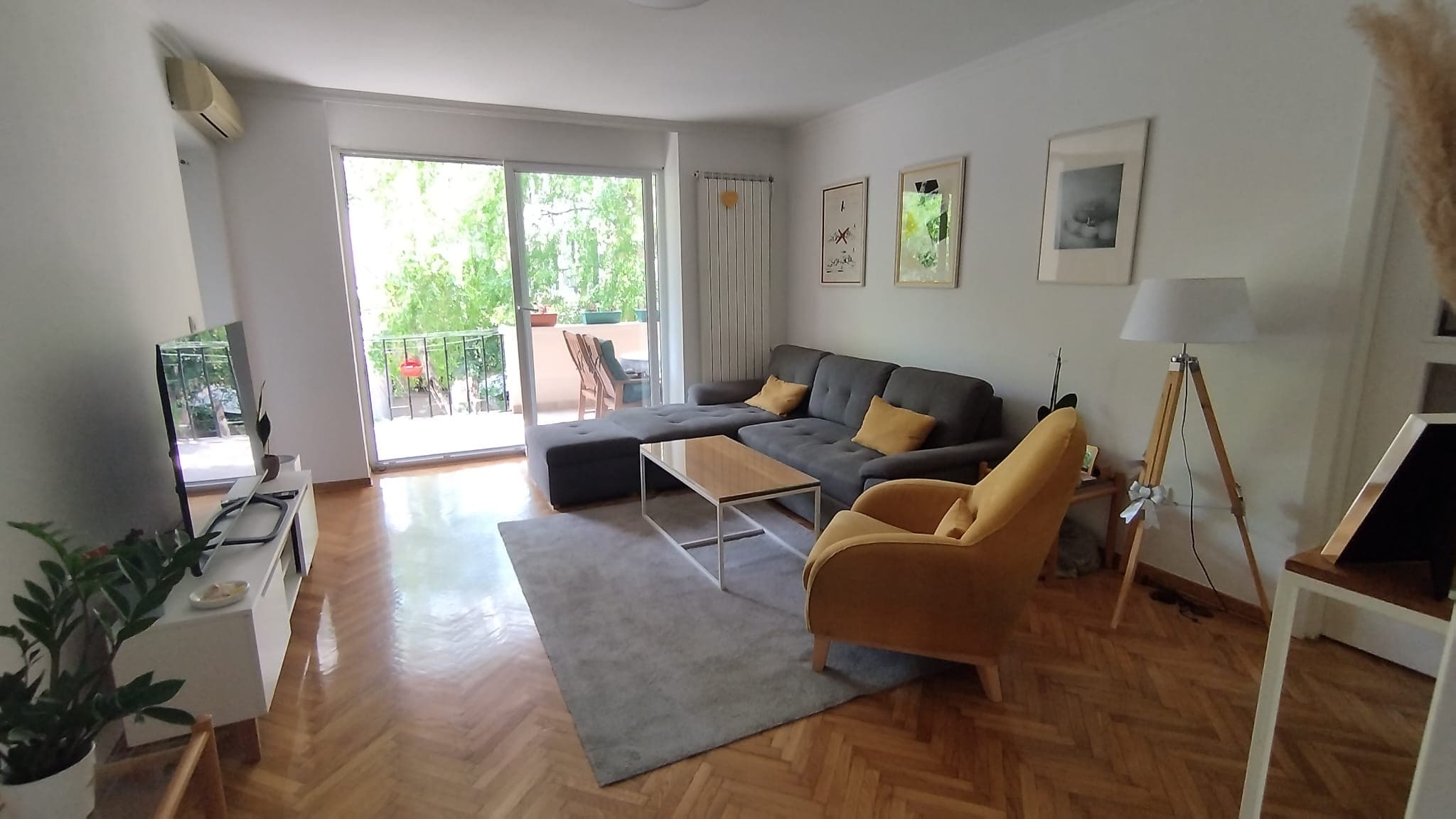 Apartment – Despot Stefan Street near the Botanical Garden