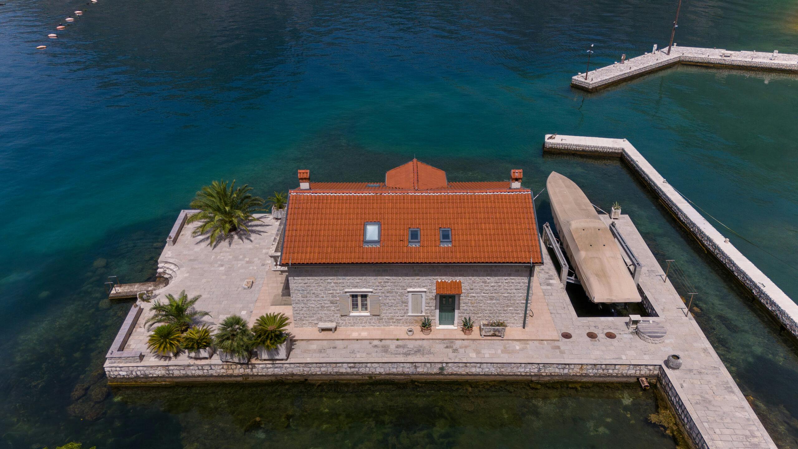 Unique house for sale in Ljuta, Kotor