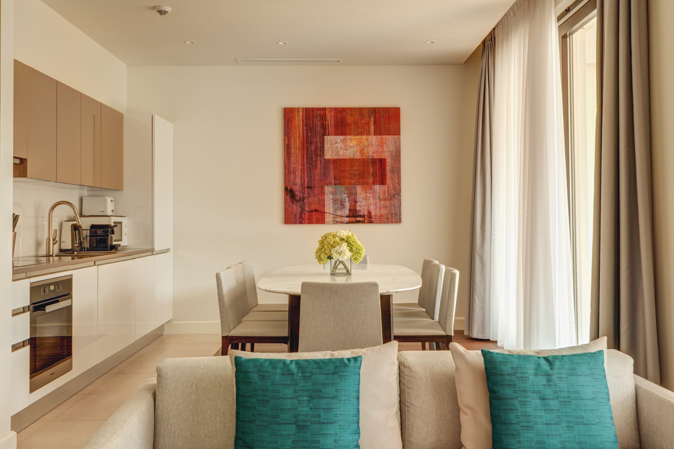 Elegantan dvosoban stan u Marina Residence 