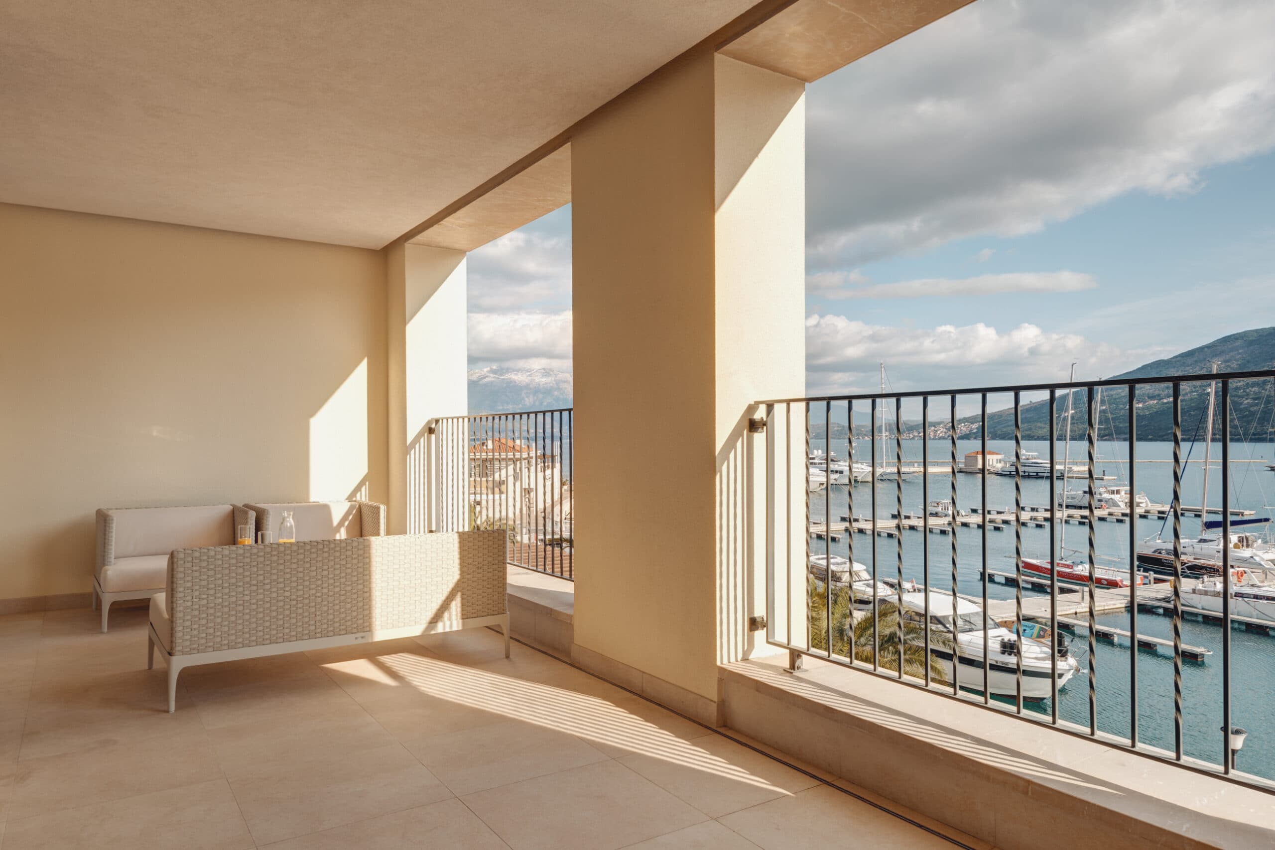 Elegantan dvosoban stan u Marina Residence 