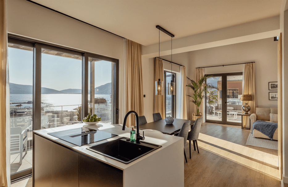 Dupleks u Boka Place, Porto Montenegro