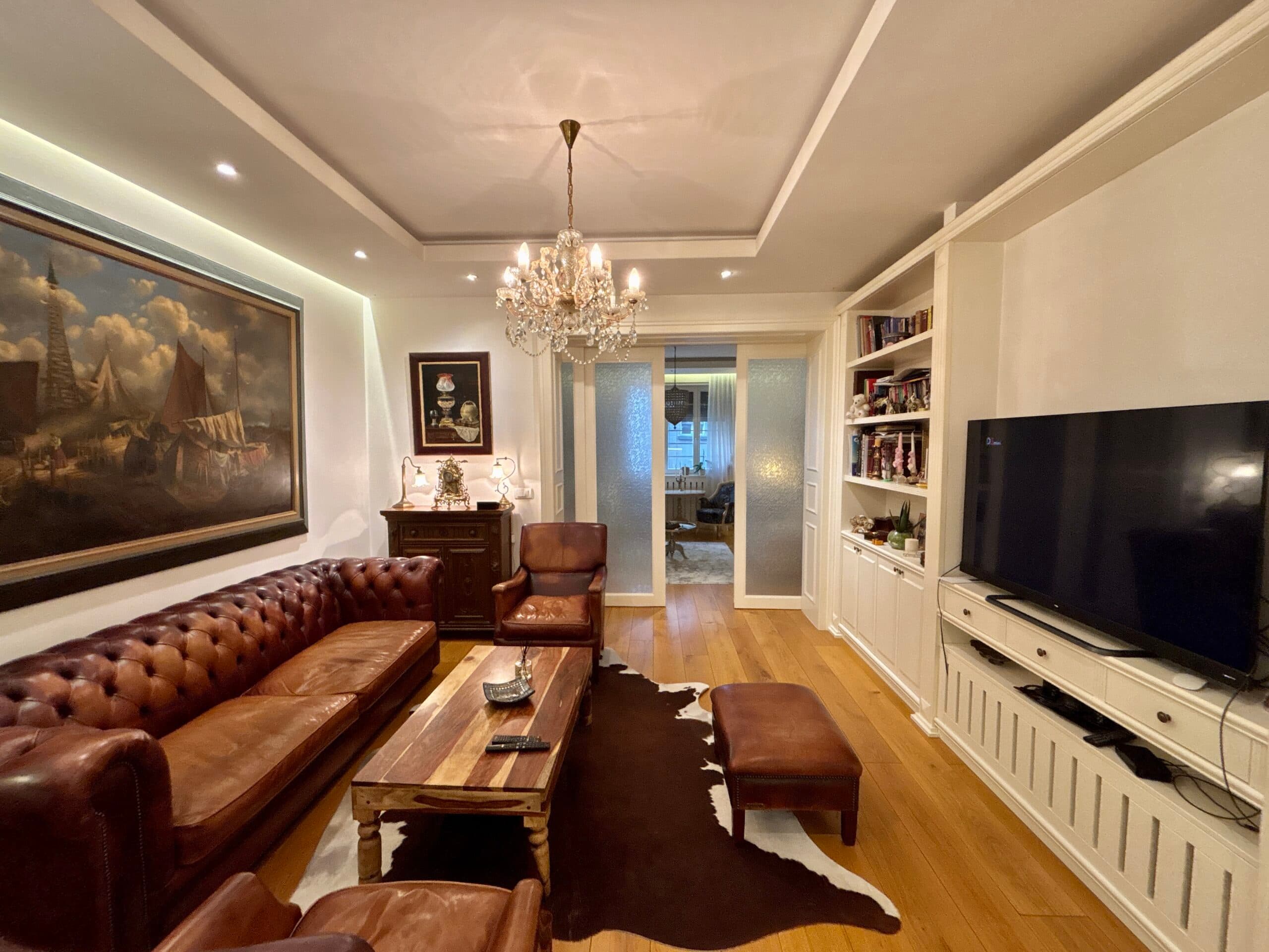 Salon apartment in Kosovska Street