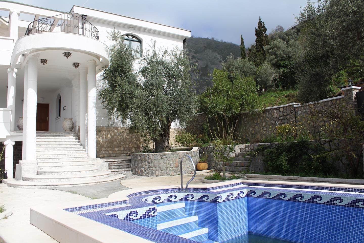 Вилла в Черногории с видом на море