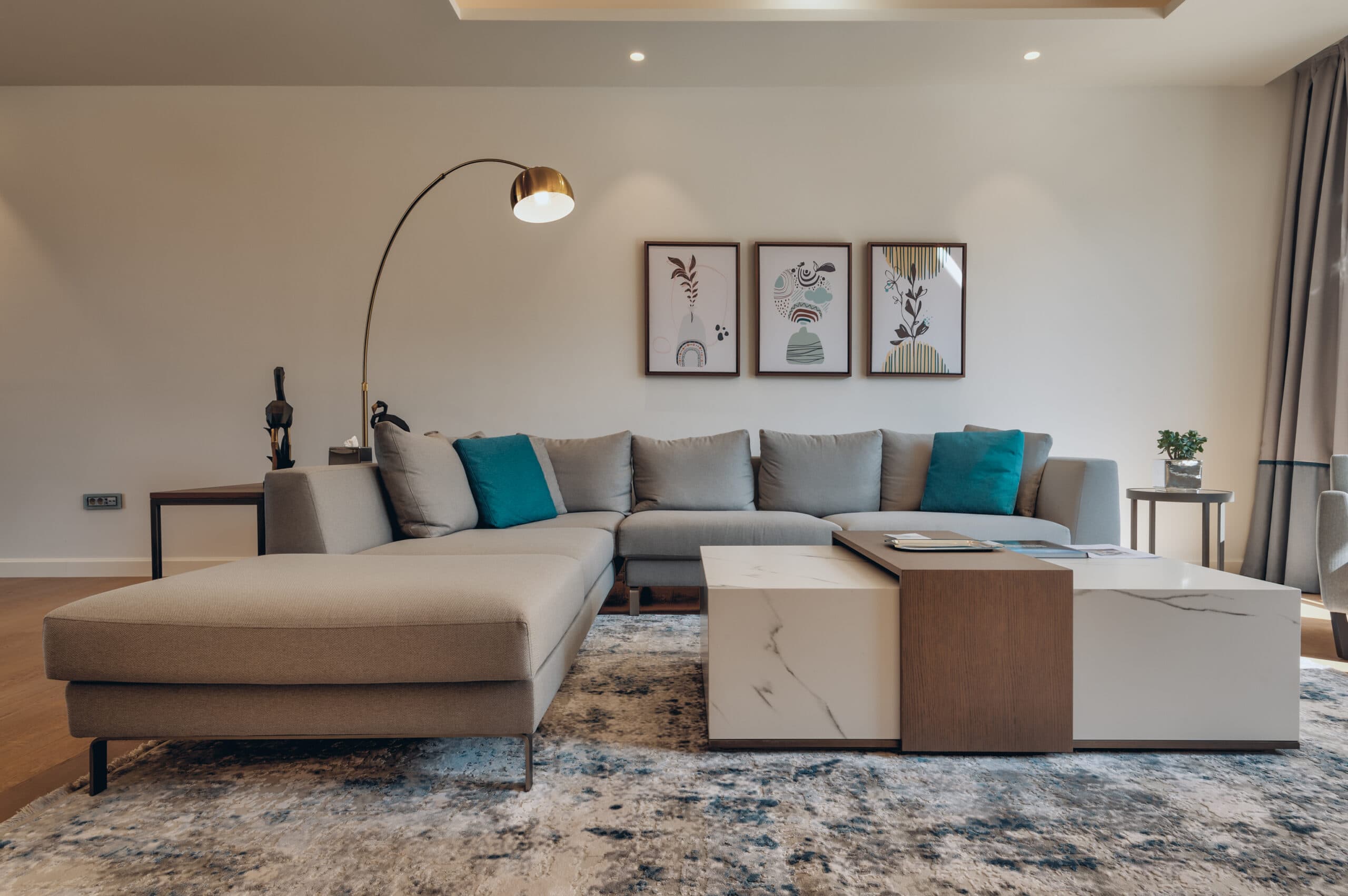 Luksuzan dvosoban stan u Village Residence