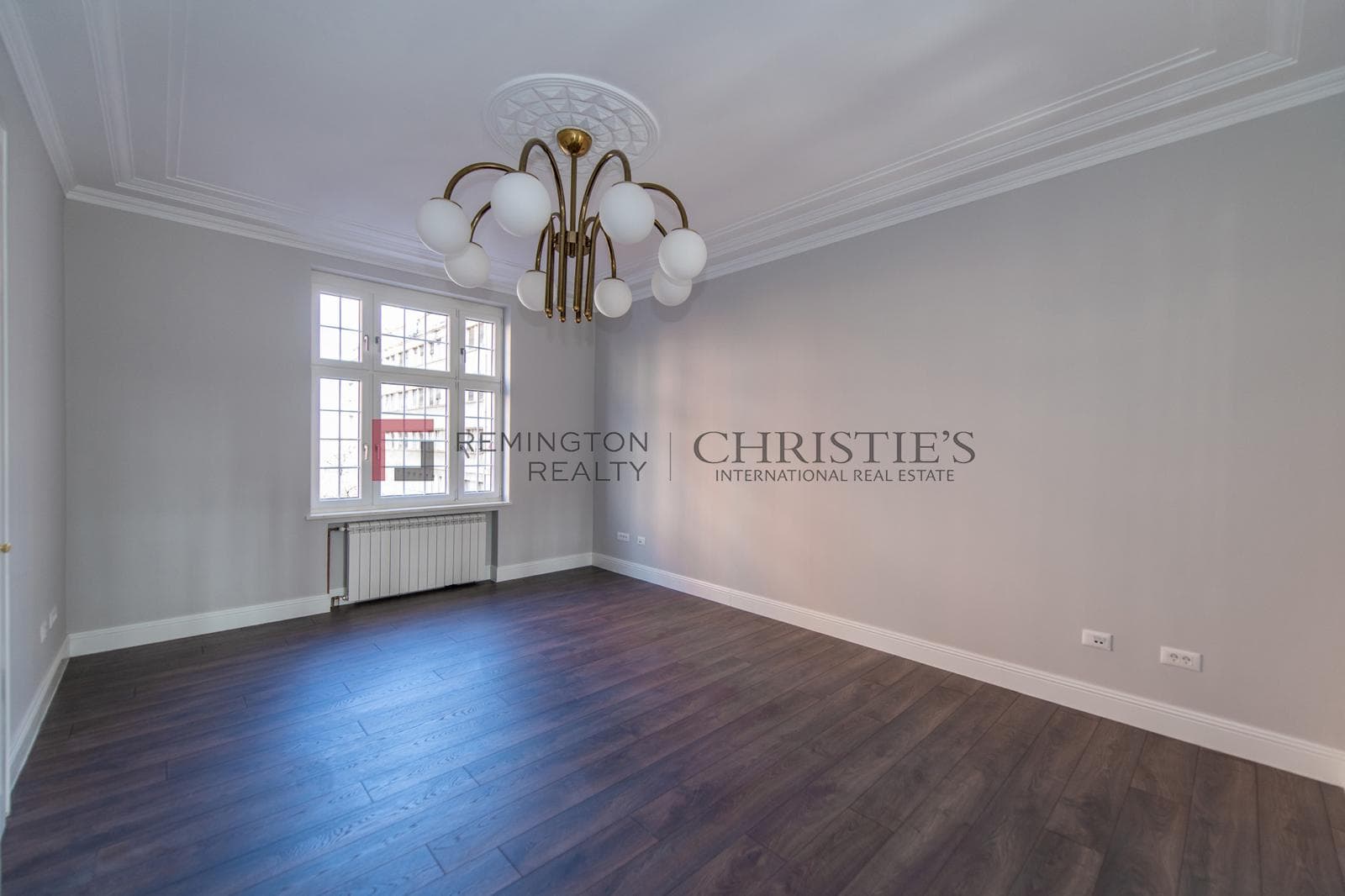 Beautiful salon-style apartment Oblićev Venac