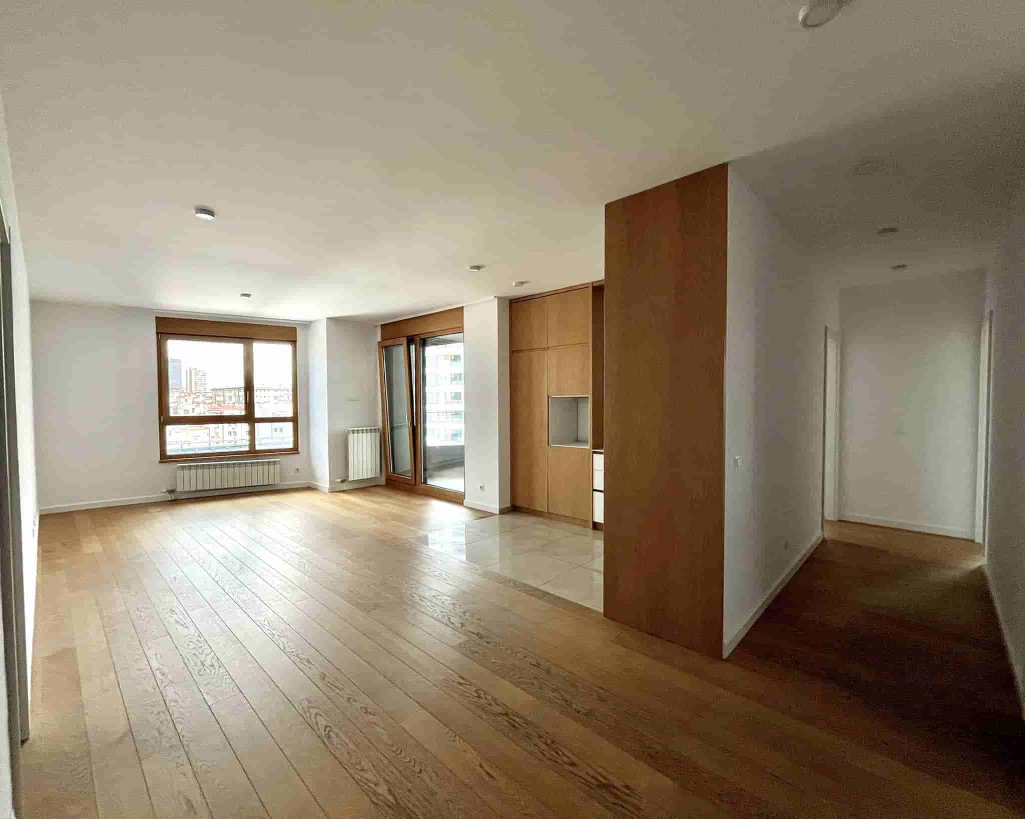 Skyline, family 3-bedroom apartment