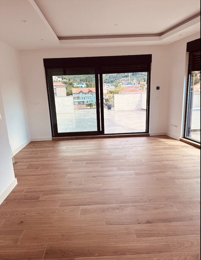 Penthouse na prodaju u Tivtu